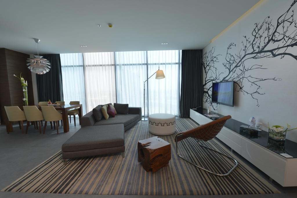 Ramee Grand Hotel And Spa Manáma Pokoj fotografie
