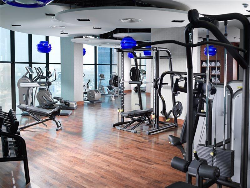 Ramee Grand Hotel And Spa Manáma Exteriér fotografie A gym