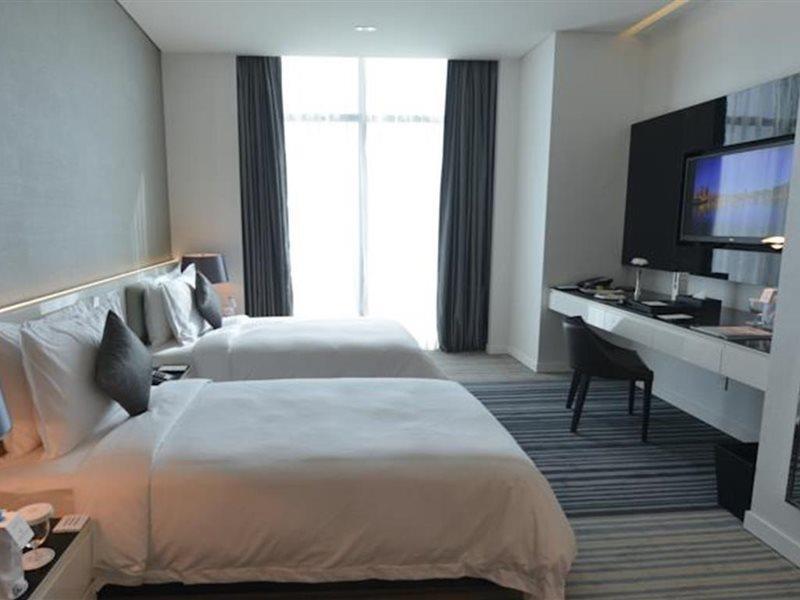 Ramee Grand Hotel And Spa Manáma Exteriér fotografie Deluxe room
